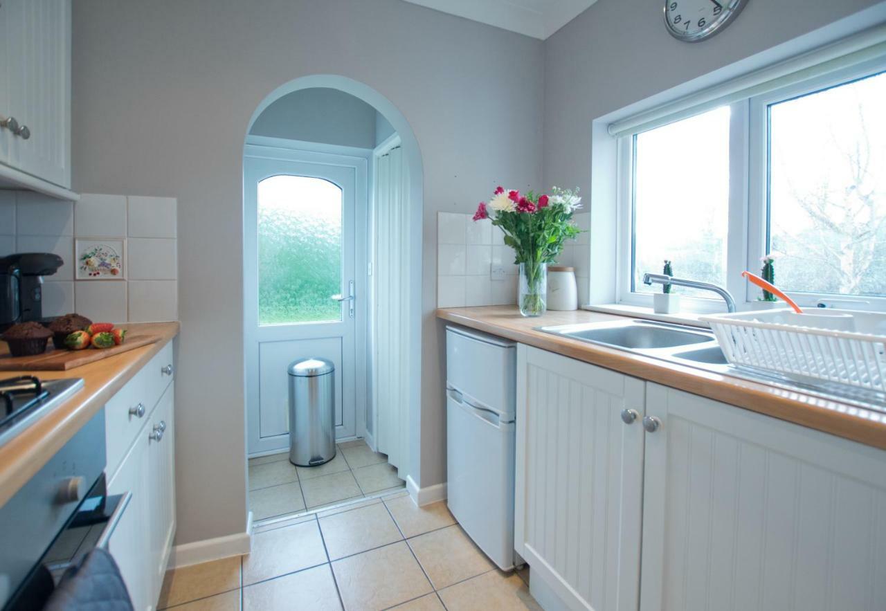 Grove Cottage Basingstoke Exteriör bild