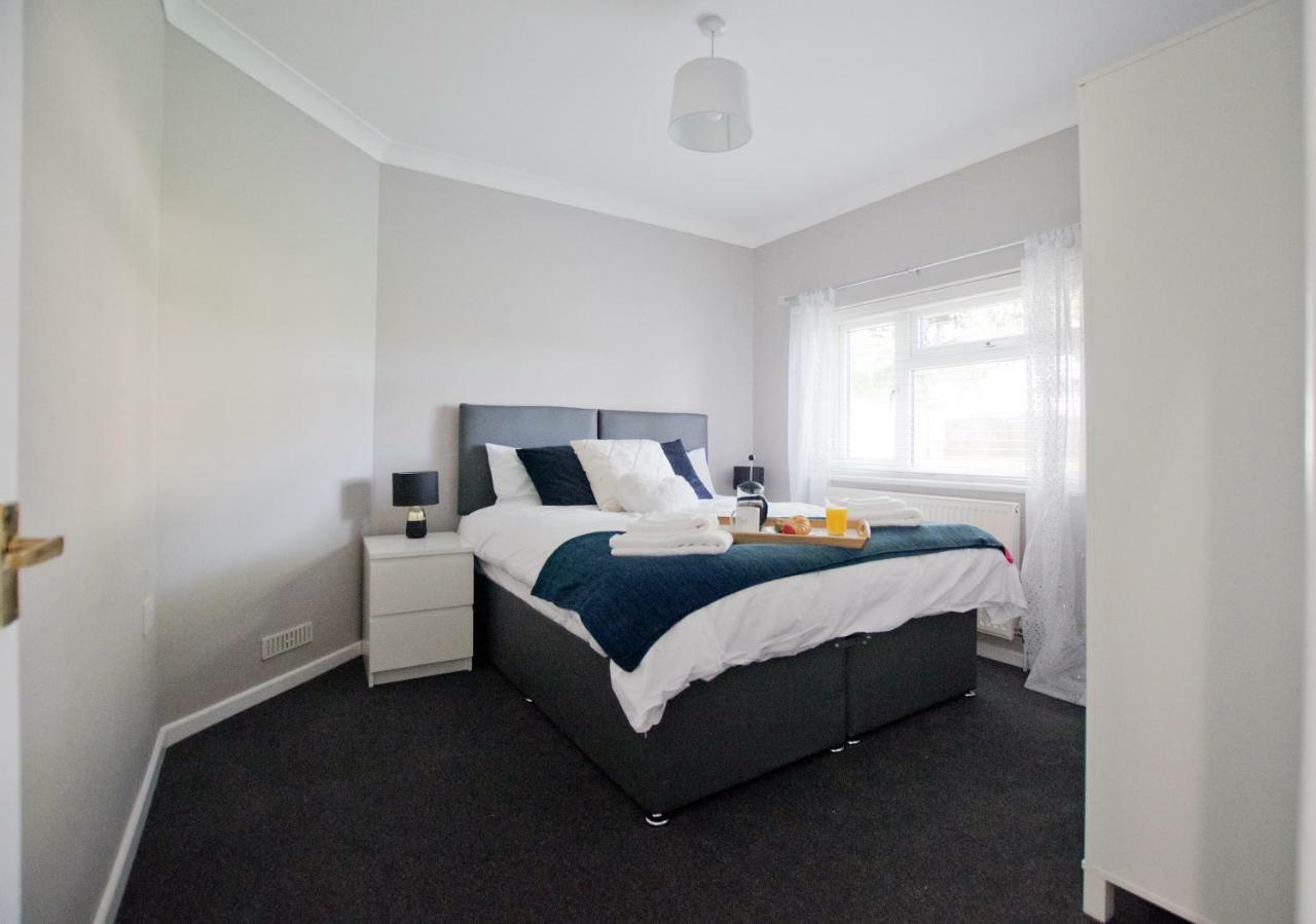 Grove Cottage Basingstoke Exteriör bild